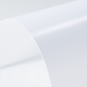 Détail de la texture du papier photo Mediajet gamme Pearl Bright White 300 36 pouces